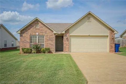 409 Harvard Way, Fort Smith, AR 72908 photo 1