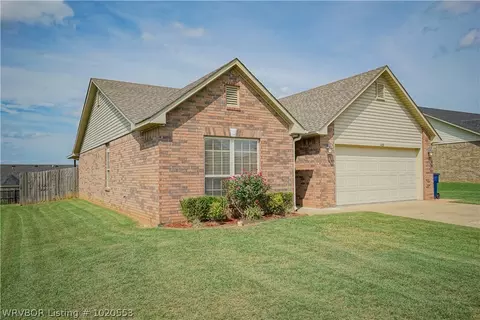 409 Harvard Way, Fort Smith, AR 72908 photo 2