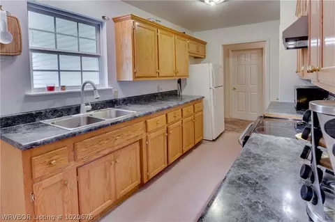 3009 Russell St, Fort Smith, AR 72904 photo 8