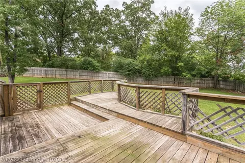 106 Elizabeth Ct, Barling, AR 72923 photo 4