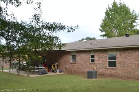 201 Alice Ln, Lavaca, AR 72941 photo 4