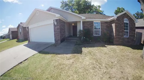 2015 N 55th Pl, Fort Smith, AR 72904 photo 1