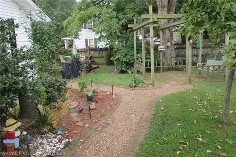 406 Vine, Paris, AR 72855 photo 14