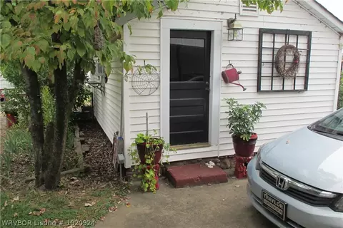 406 Vine, Paris, AR 72855 photo 12