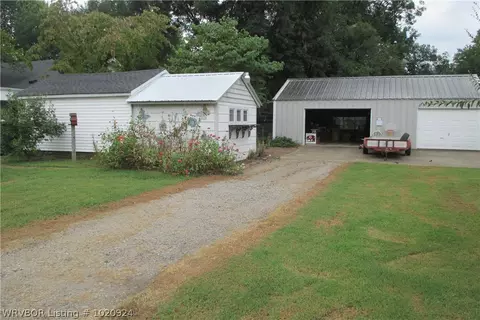 406 Vine, Paris, AR 72855 photo 6