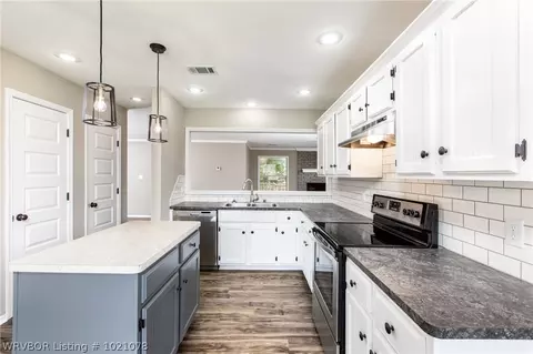 9016 Urban View Dr, Fort Smith, AR 72903 photo 4
