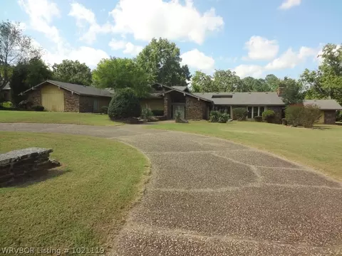 6808 Hestand Ln, Fort Smith, AR 72903 photo 2