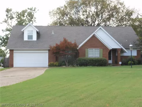 2611 Dallas Cir, Fort Smith, AR 72901 photo 1