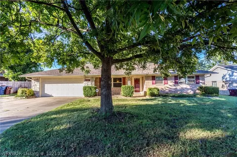 1305 Meadow Ln, Fort Smith, AR 72908 photo 1
