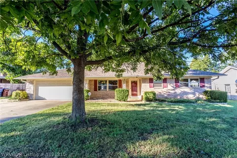 1305 Meadow Ln, Fort Smith, AR 72908 photo 4