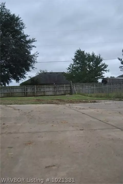 1107 M St, Barling, AR 72923 photo 5