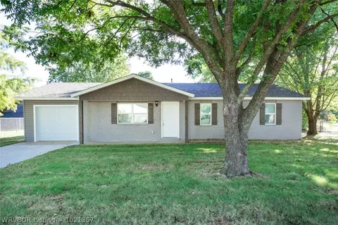105 A St, Pocola, OK 74902 photo 1