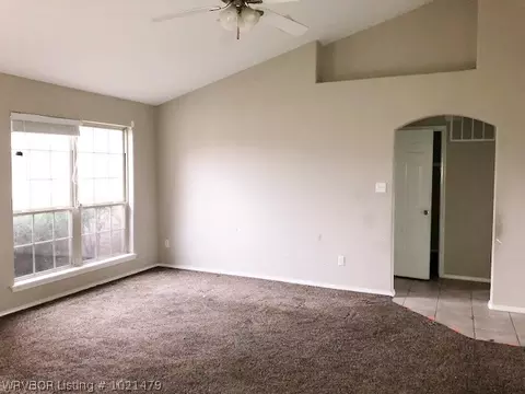 507 Bordeaux Cir, Fort Smith, AR 72908 photo 3