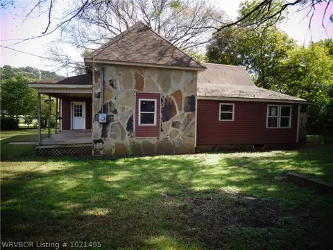 109 Spring St, Ozark, AR 72949 photo 4