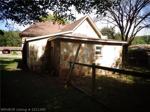 109 Spring St, Ozark, AR 72949 photo 6
