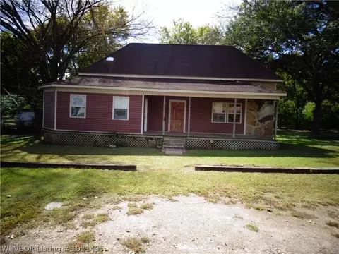 109 Spring St, Ozark, AR 72949 photo 1