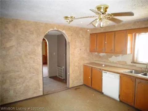 109 Spring St, Ozark, AR 72949 photo 28