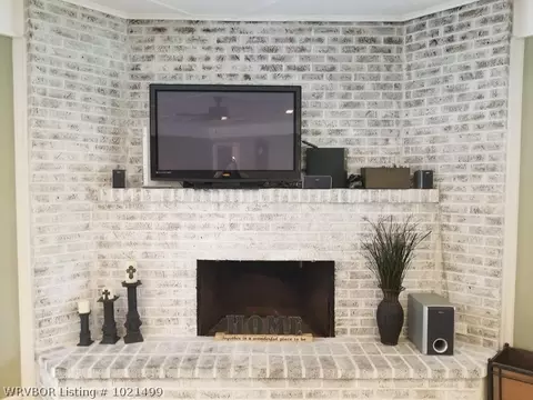 1009 N 4th St, Paris, AR 72855 photo 11