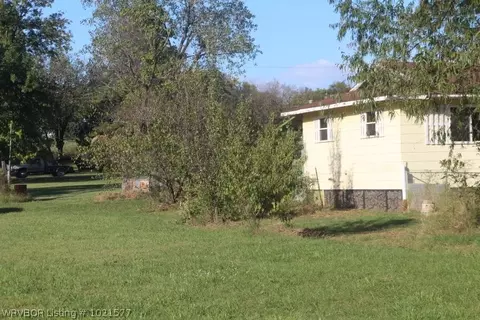 808 E 1st St, Hartford, AR 72938 photo 3