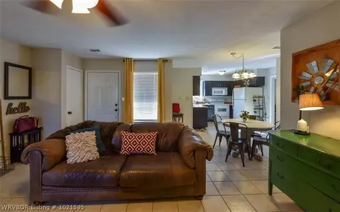 808 Heather Way, Barling, AR 72923 photo 10