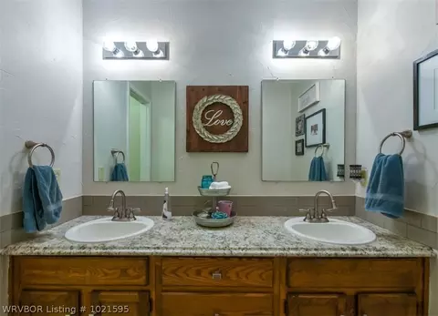 808 Heather Way, Barling, AR 72923 photo 21