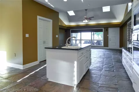 2415 Greenridge Dr, Fort Smith, AR 72903 photo 9