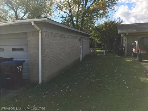 6706 S 6th St, Fort Smith, AR 72908 photo 2
