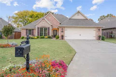 5705 Graystone Dr, Fort Smith, AR 72916 photo 1