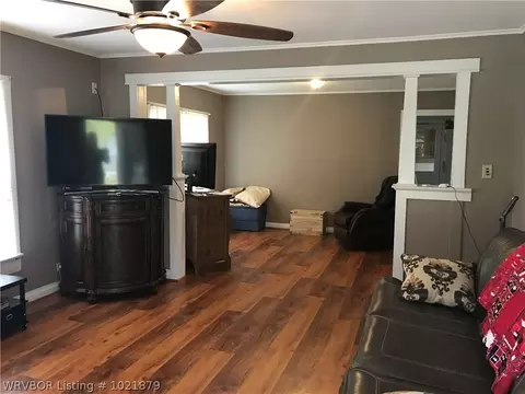 704 3rd St, Ozark, AR 72949 photo 2