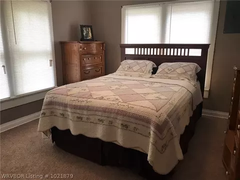704 3rd St, Ozark, AR 72949 photo 9