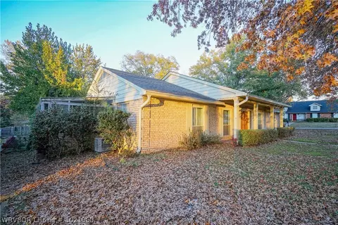 7815 Dover Cir, Fort Smith, AR 72903 photo 2