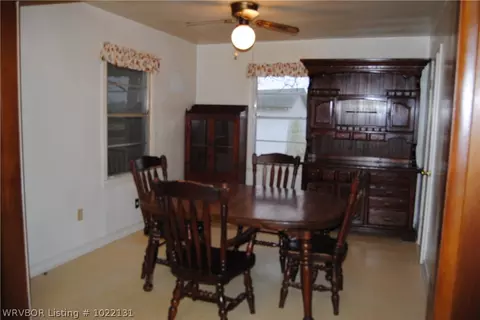 1111 S Division St, Lavaca, AR 72941 photo 3