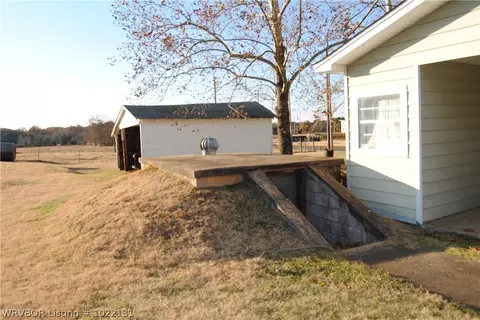 1111 S Division St, Lavaca, AR 72941 photo 7
