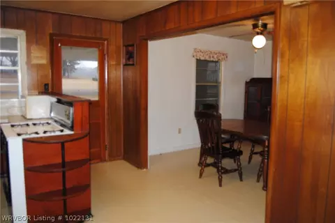 1111 S Division St, Lavaca, AR 72941 photo 9