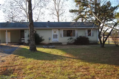 1111 S Division St, Lavaca, AR 72941 photo 1