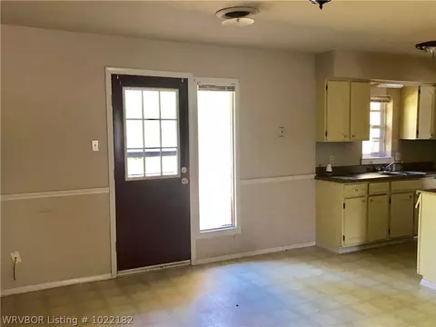 8905 Fresno St, Fort Smith, AR 72903 photo 7