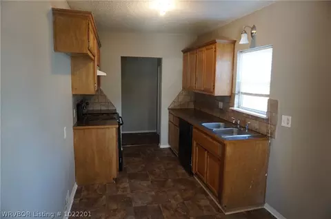 2313 Wirsing Ave, Fort Smith, AR 72904 photo 2