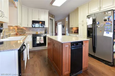 9205 Rosewood Dr, Fort Smith, AR 72903 photo 6