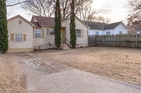 404 N 35 St, Fort Smith, AR 72903 photo 2