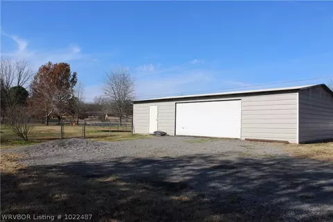 6007 Eagle Ln, Fort Smith, AR 72916 photo 2