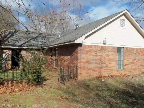 1011 Harrell St, Alma, AR 72921 photo 4
