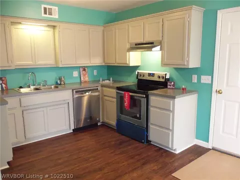 1011 Harrell St, Alma, AR 72921 photo 5
