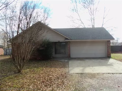 1011 Harrell St, Alma, AR 72921 photo 1