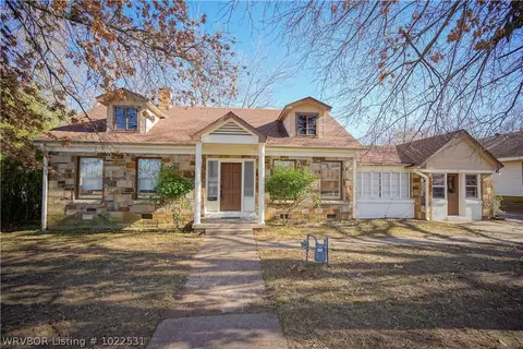 220 N Albert Pike Ave, Fort Smith, AR 72903 photo 1
