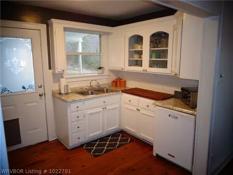 1611 S 37th St, Ozark, AR 72949 photo 9