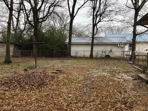 396 W 4th St, Waldron, AR 72958 photo 21