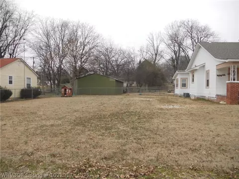 1023 N 47th St, Fort Smith, AR 72904 photo 6