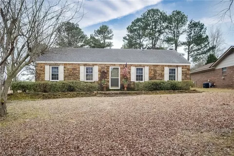 9220 Skypark Dr, Fort Smith, AR 72903 photo 1