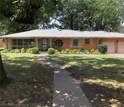2012 S 66th St, Fort Smith, AR 72903 photo 1