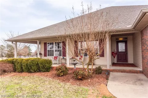 1704 Chapman Ct, Lavaca, AR 72941 photo 2